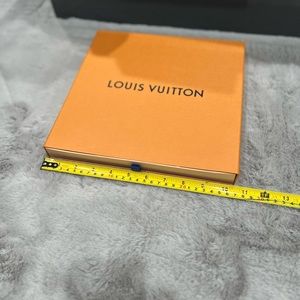 Louis Vuitton box